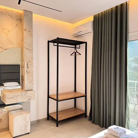 Bodini 3* Himare