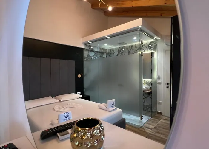 Bodini Guest house Himare